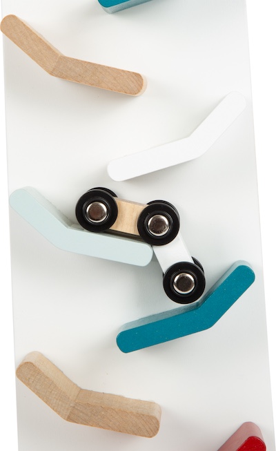 12400_small_foot_Kaskadenturm_kurzes_Fahrzeug_herunterfahren